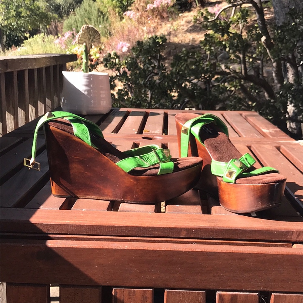 Punk rock Wooden wedges